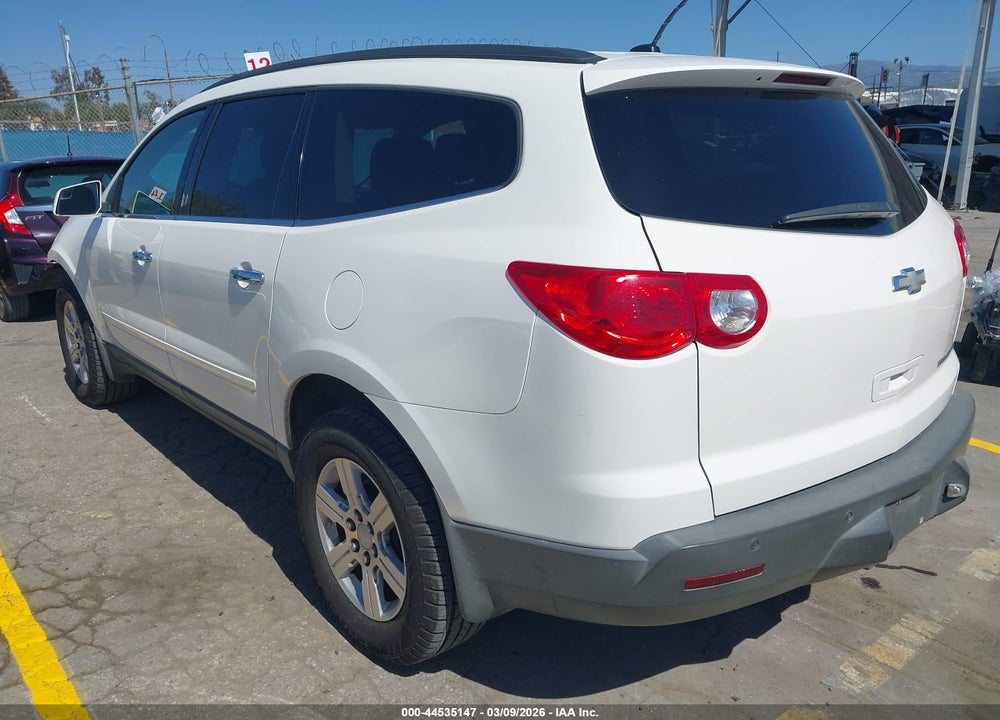 2011 CHEVROLET TRAVERSE 1LT VIN: 1GNKRGED3BJ207909