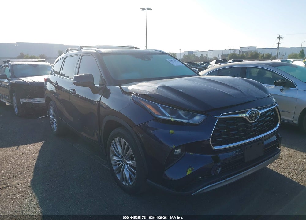 2022 TOYOTA HIGHLANDER PLATINUM VIN: 5TDFZRAH5NS128151