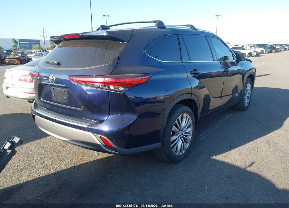 2022 TOYOTA HIGHLANDER PLATINUM VIN: 5TDFZRAH5NS128151