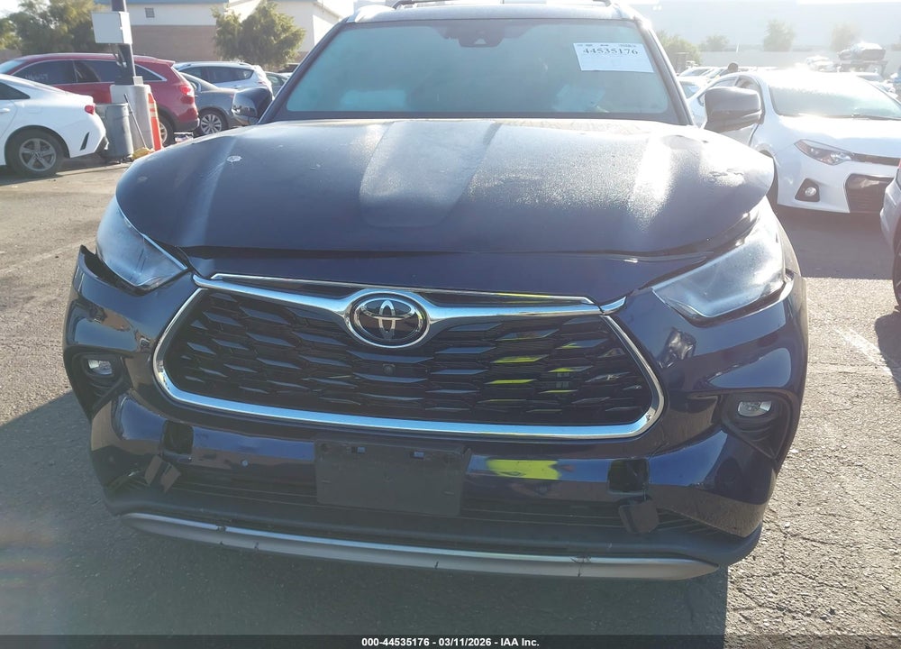 2022 TOYOTA HIGHLANDER PLATINUM VIN: 5TDFZRAH5NS128151