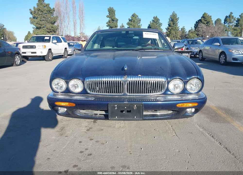 2001 JAGUAR XJ8 VANDEN PLAS VIN: SAJDA24CX1LF32147