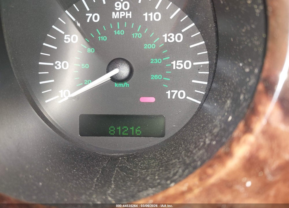 2001 JAGUAR XJ8 VANDEN PLAS VIN: SAJDA24CX1LF32147