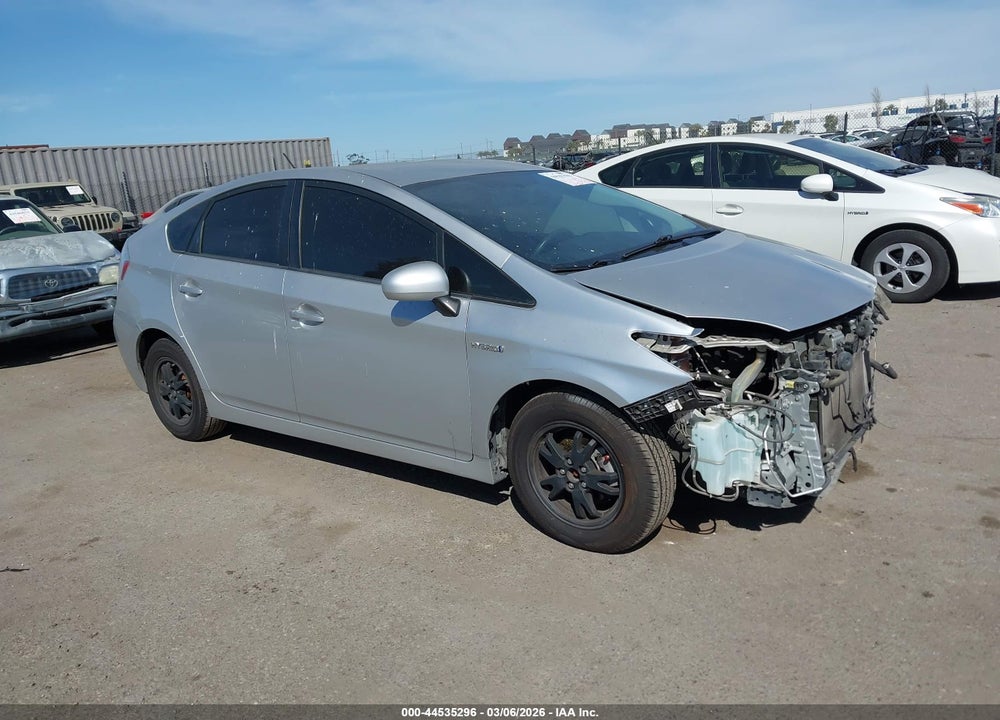 2015 TOYOTA PRIUS TWO VIN: JTDKN3DU4F0465186