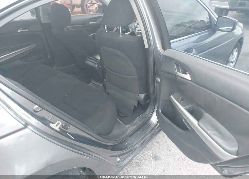 2009 HONDA ACCORD 2.4 EX VIN: 1HGCP26739A193455