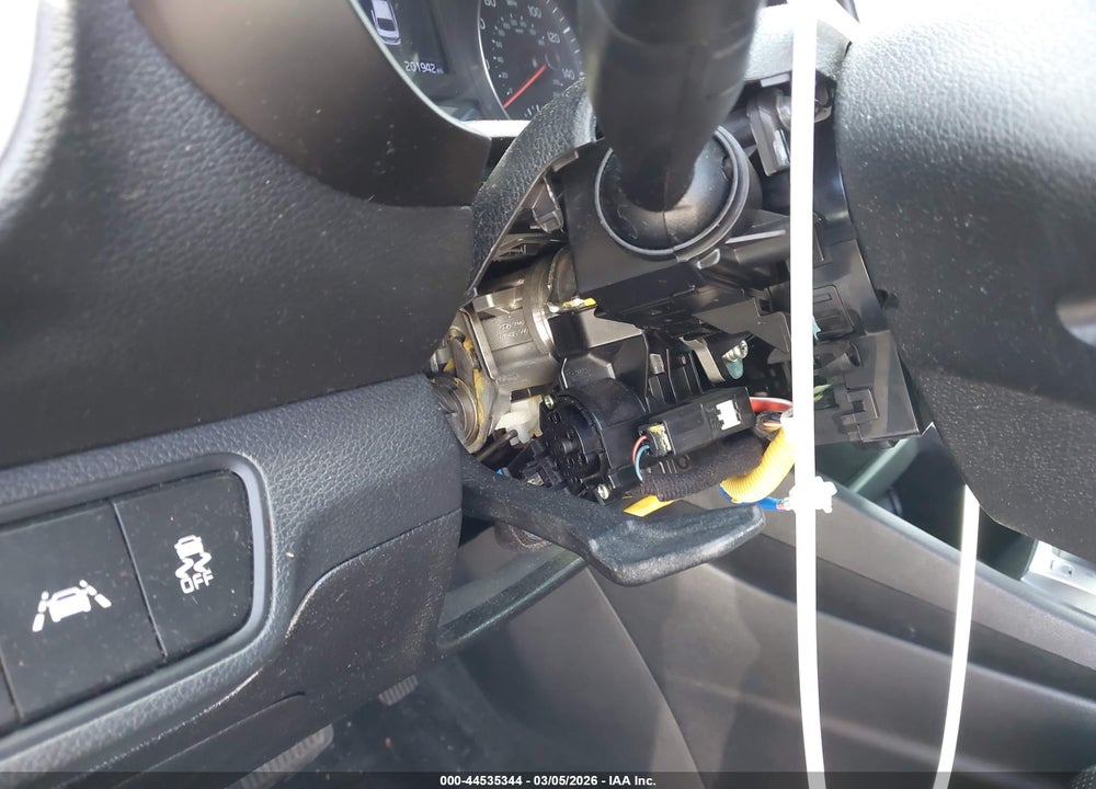 2019 KIA FORTE LXS VIN: 3KPF24AD7KE096538