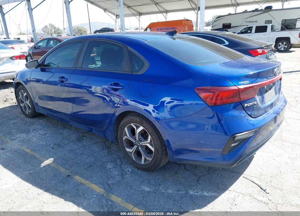 2019 KIA FORTE LXS VIN: 3KPF24AD7KE096538