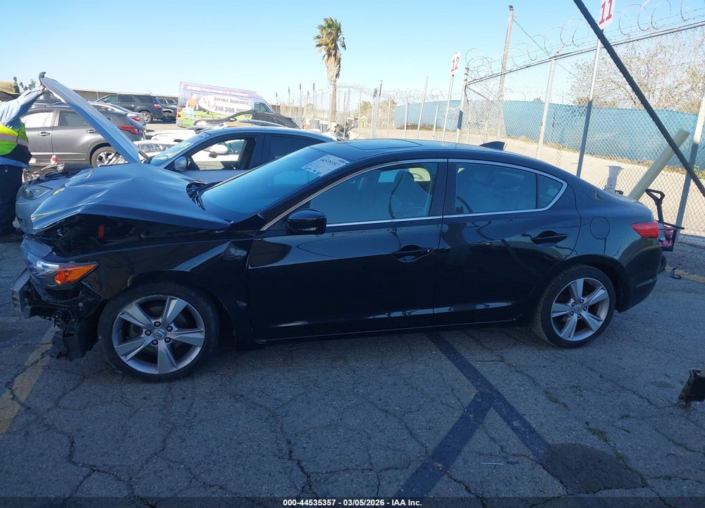 2014 ACURA ILX 2.0L VIN: 19VDE1F55EE005374