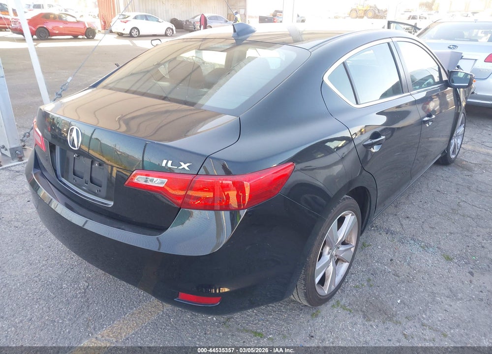 2014 ACURA ILX 2.0L VIN: 19VDE1F55EE005374
