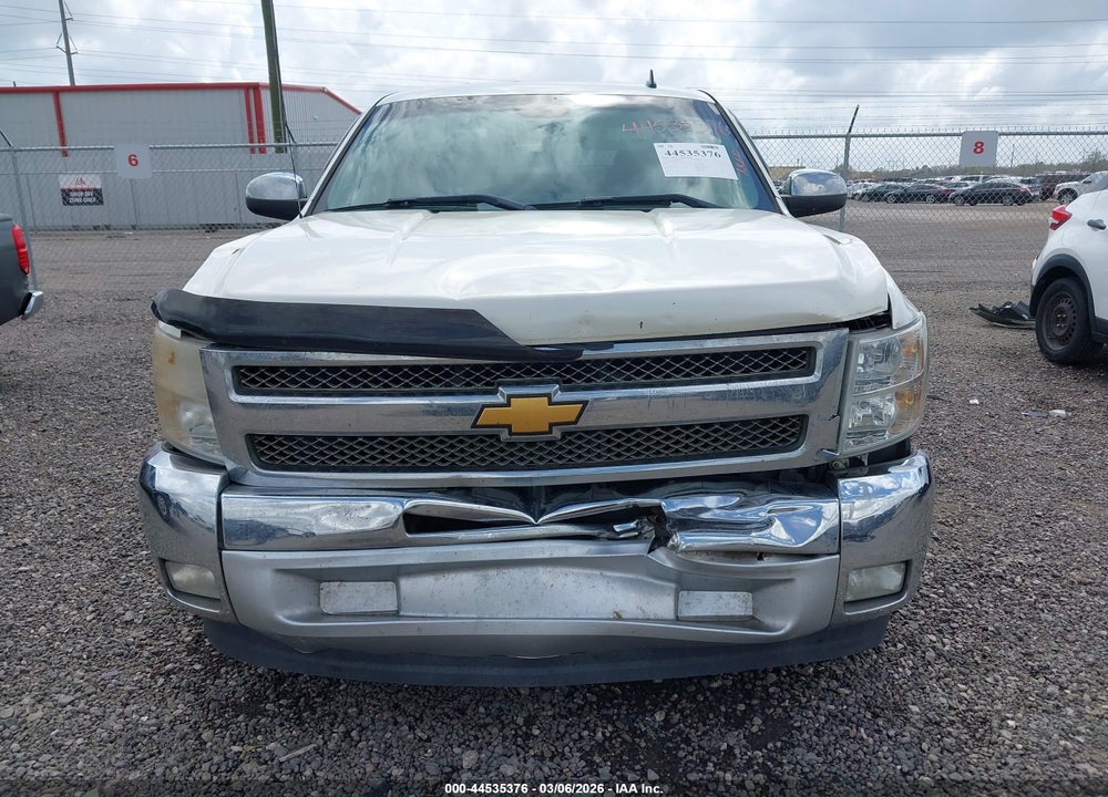 2013 CHEVROLET SILVERADO 1500 LT VIN: 3GCPCSE03DG370130