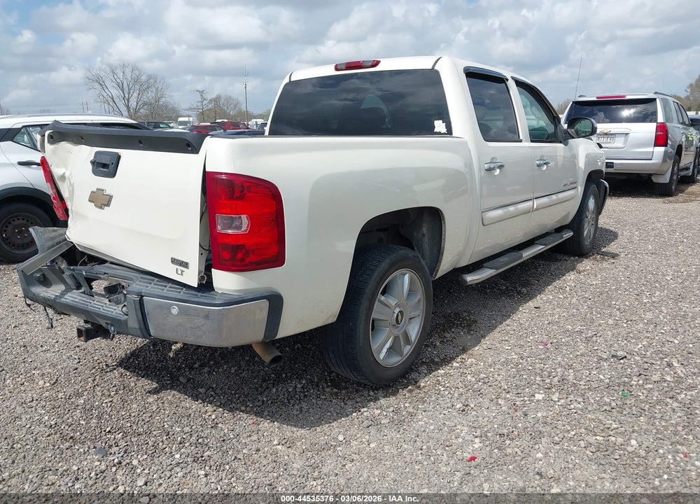 2013 CHEVROLET SILVERADO 1500 LT VIN: 3GCPCSE03DG370130