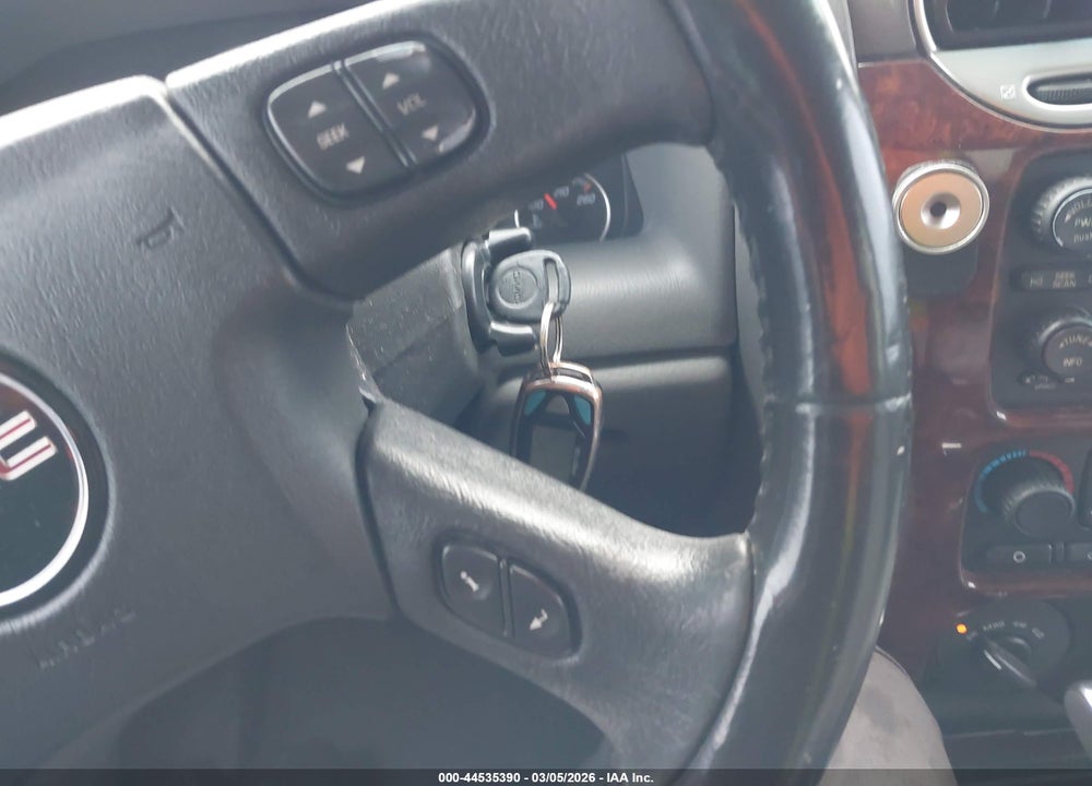 2005 GMC ENVOY SLT VIN: 1GKDT13S652246286