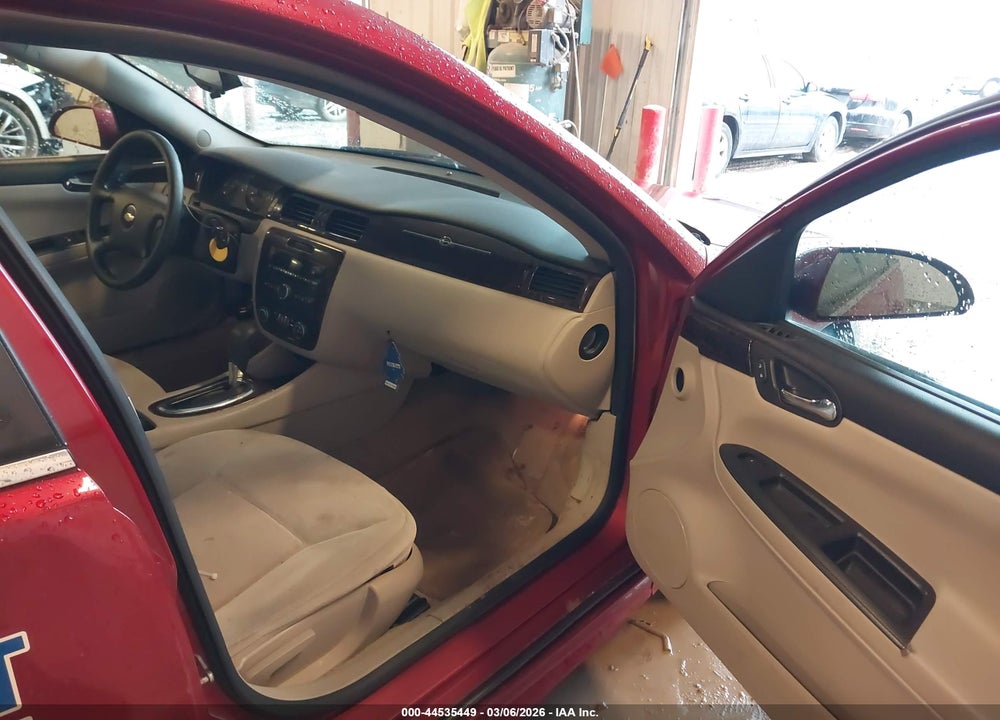 2015 CHEVROLET IMPALA LIMITED LT VIN: 2G1WB5E31F1153044