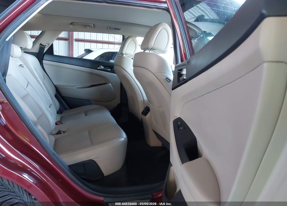 2016 HYUNDAI TUCSON LIMITED VIN: KM8J33A25GU093481