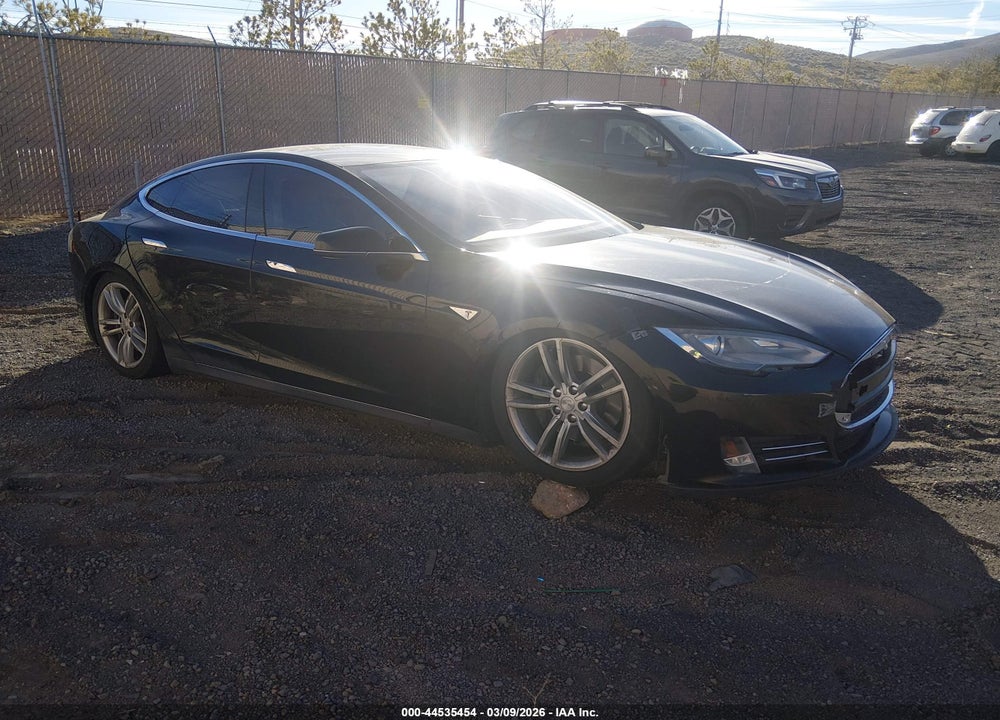 2013 TESLA MODEL S VIN: 5YJSA1CN1DFP03410