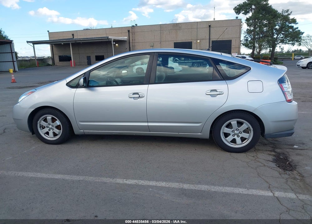 2004 TOYOTA PRIUS VIN: JTDKB20U940005947