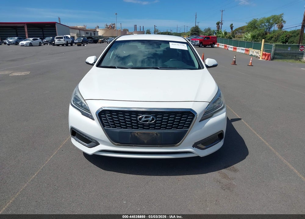 2017 HYUNDAI SONATA HYBRID SE VIN: KMHE24L33HA065438