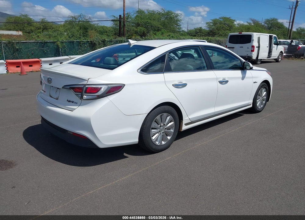 2017 HYUNDAI SONATA HYBRID SE VIN: KMHE24L33HA065438