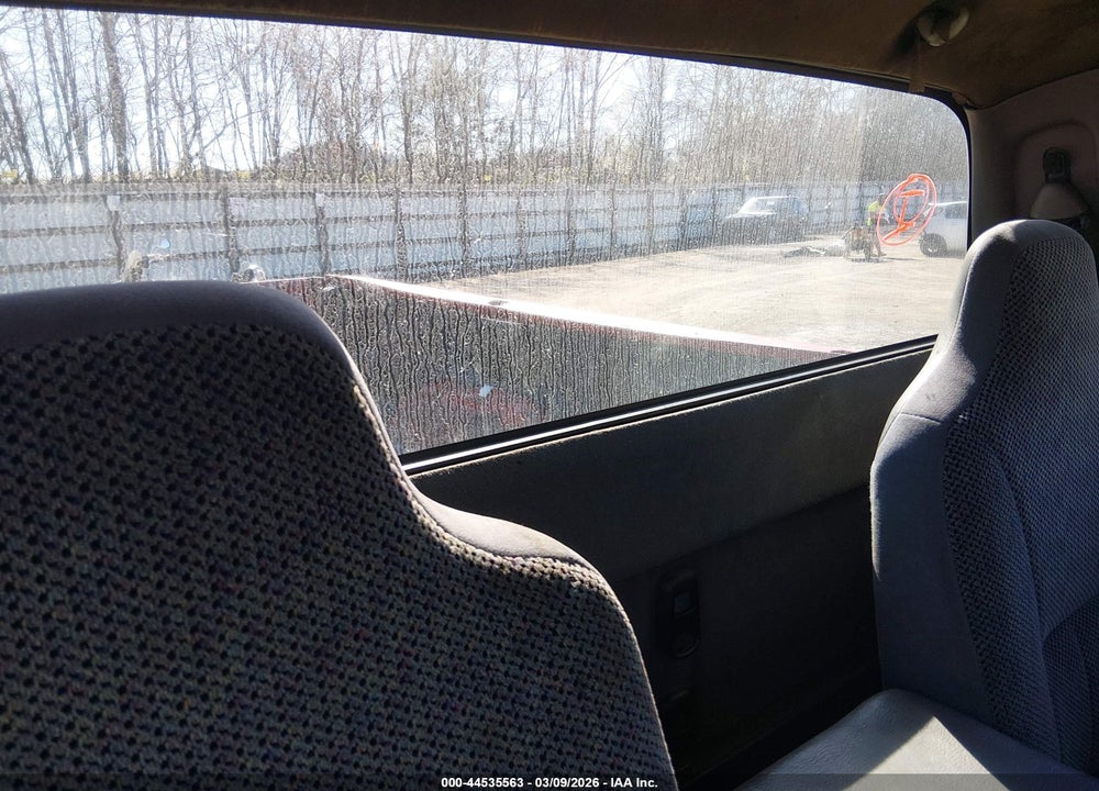 1998 DODGE RAM 1500 ST VIN: 1B7HC16Y8WS501941