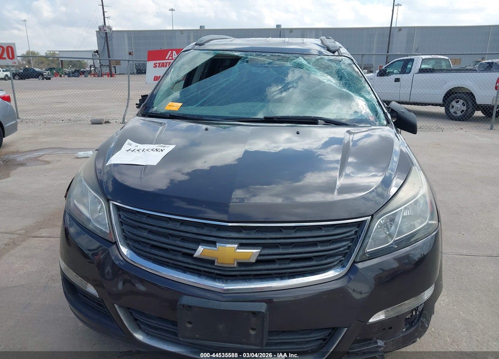 2014 CHEVROLET TRAVERSE LS VIN: 1GNKRFKD2EJ245280
