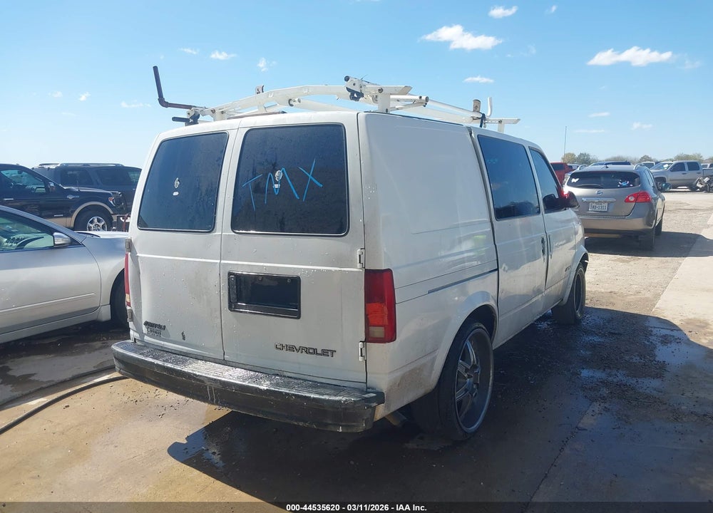 2001 CHEVROLET ASTRO VIN: 1GCDM19W31B126300