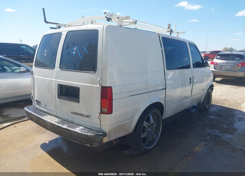 2001 CHEVROLET ASTRO VIN: 1GCDM19W31B126300
