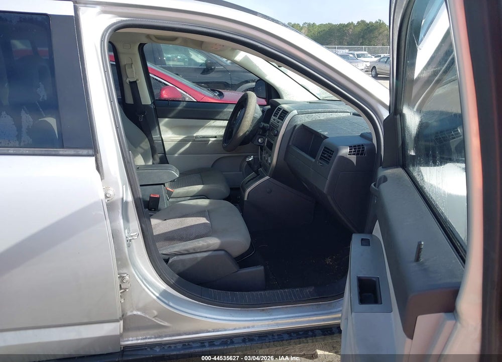 2007 JEEP COMPASS SPORT VIN: 1J8FT47W07D250059