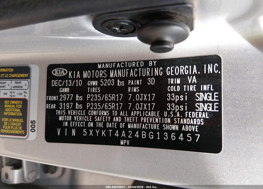 2011 KIA SORENTO LX V6 VIN: 5XYKT4A24BG136457