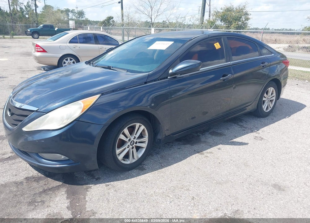 2013 HYUNDAI SONATA GLS VIN: 5NPEB4AC4DH620052