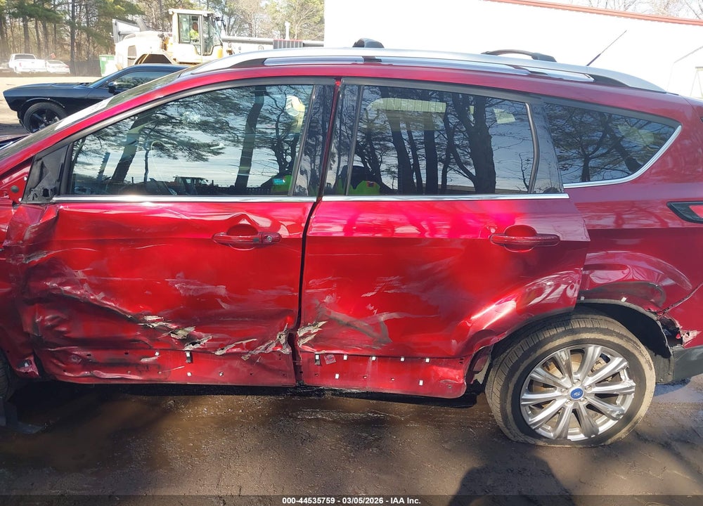 2017 FORD ESCAPE TITANIUM VIN: 1FMCU9J91HUE52087