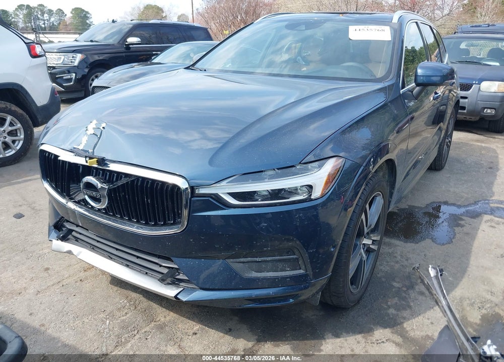 2019 VOLVO XC60 T5 MOMENTUM VIN: LYV102DK8KB250619