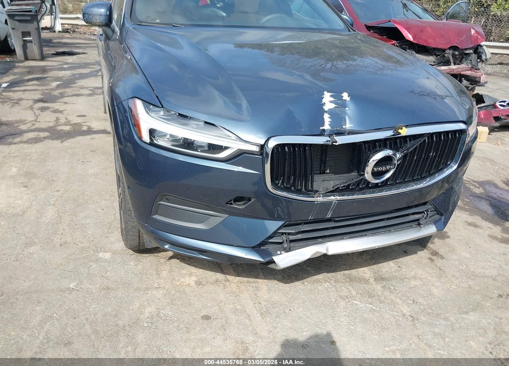 2019 VOLVO XC60 T5 MOMENTUM VIN: LYV102DK8KB250619