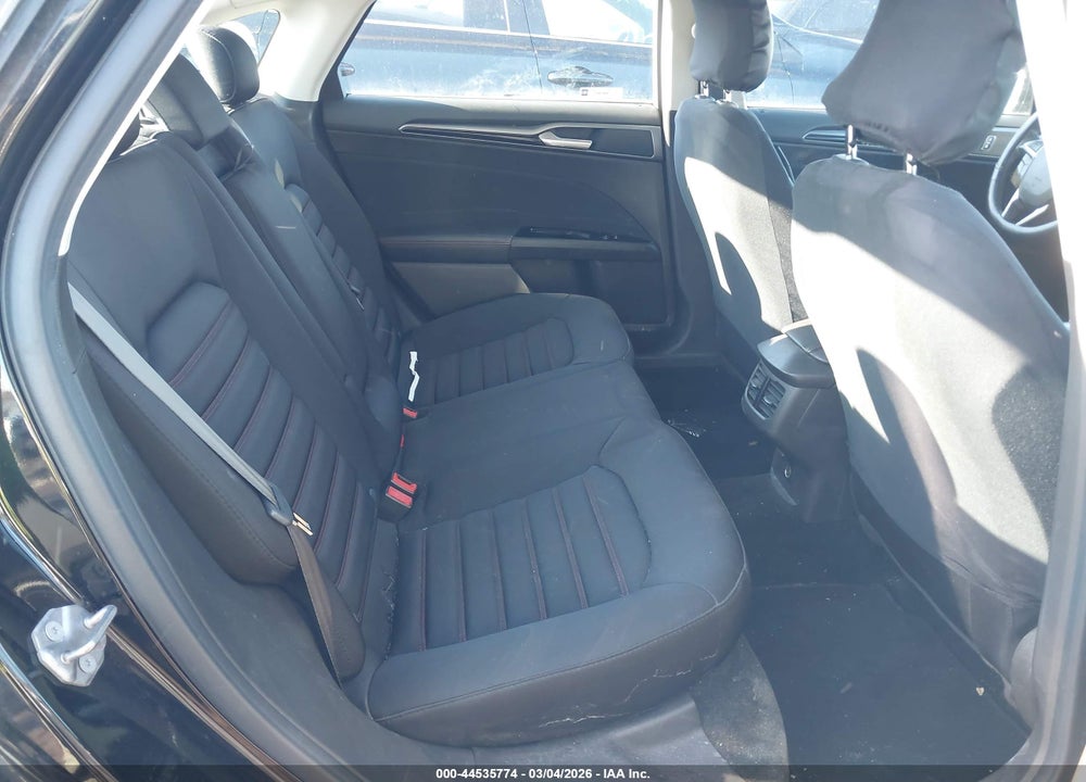 2016 FORD FUSION SE VIN: 3FA6P0H78GR352704