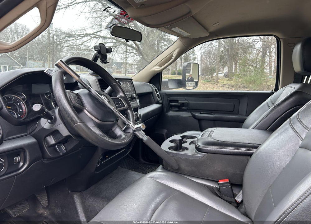 2019 RAM 5500 CHASSIS TRADESMAN/SLT VIN: 3C7WRMDL0KG729483