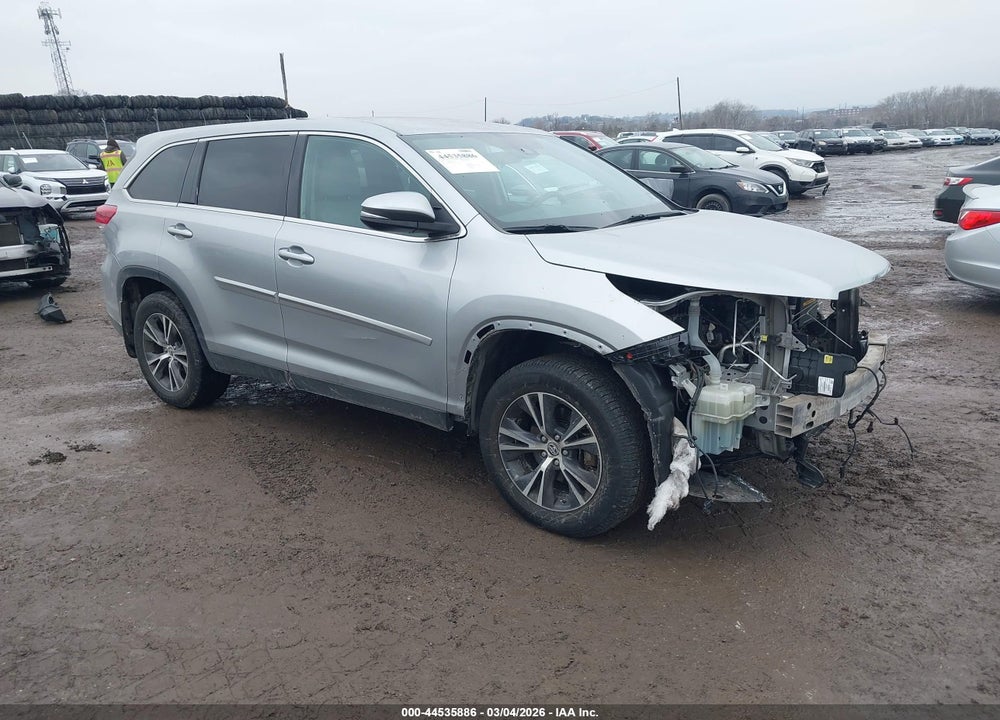 2019 TOYOTA HIGHLANDER LE VIN: 5TDBZRFH4KS964178