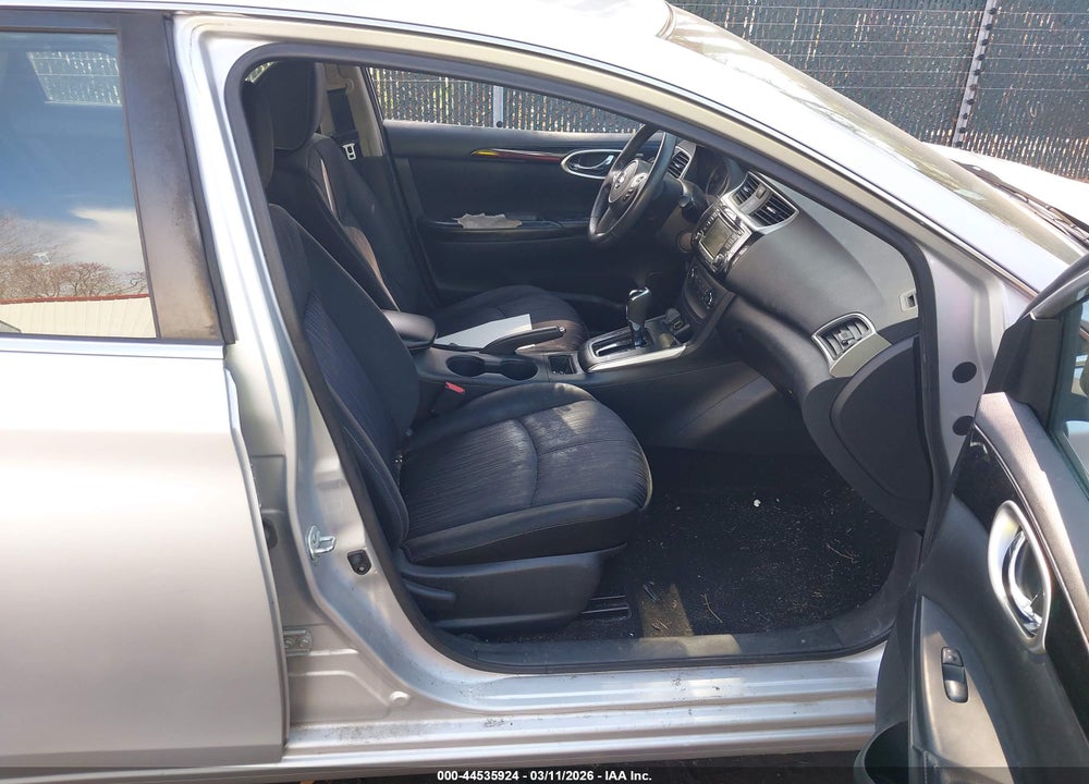 2017 NISSAN SENTRA SV VIN: 3N1AB7AP4HY304441