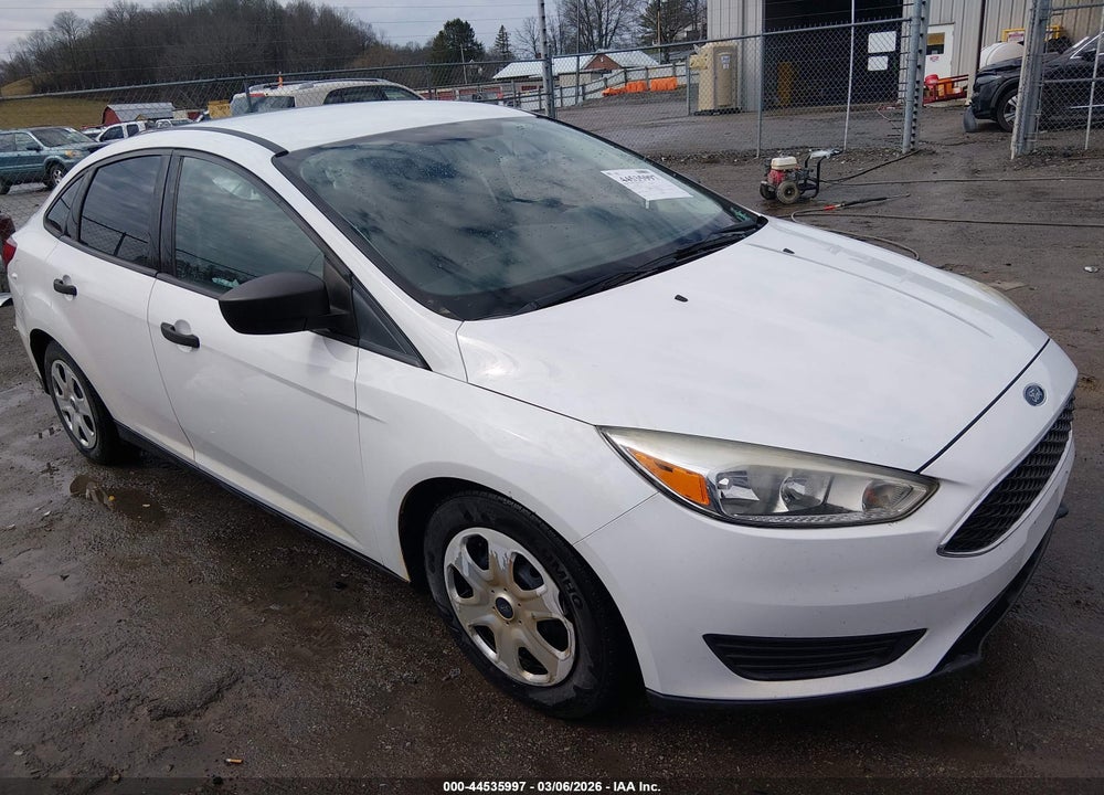 2017 FORD FOCUS S VIN: 1FADP3E24HL252570
