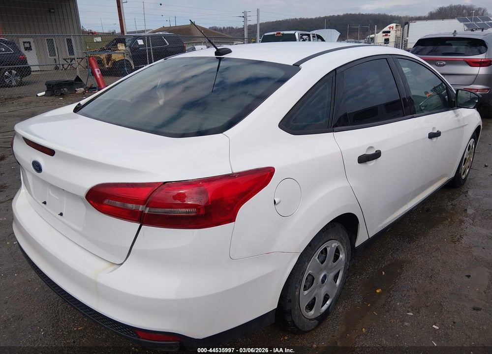 2017 FORD FOCUS S VIN: 1FADP3E24HL252570