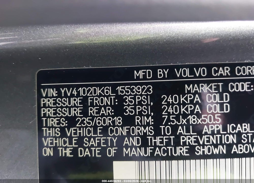 2020 VOLVO XC60 T5 MOMENTUM VIN: YV4102DK6L1553923