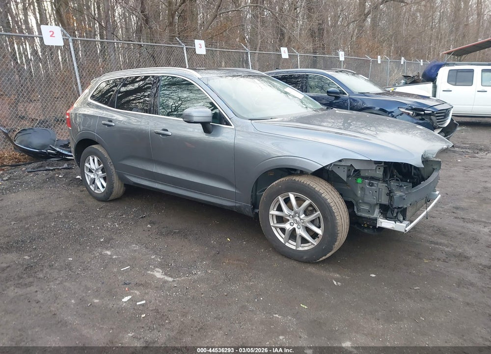 2020 VOLVO XC60 T5 MOMENTUM VIN: YV4102DK6L1553923