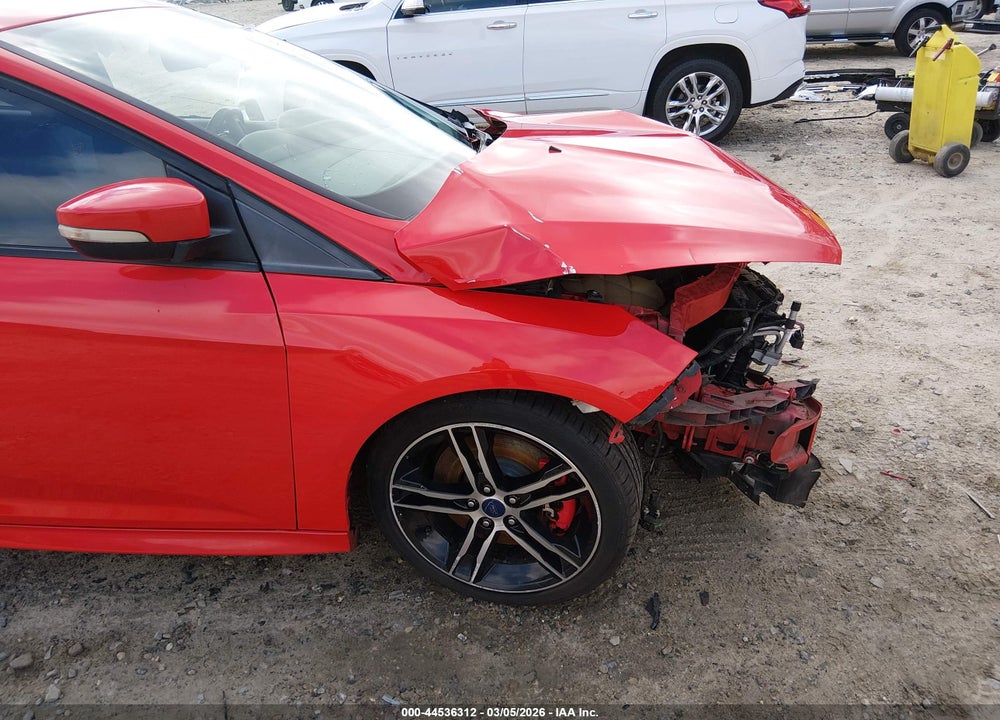 2016 FORD FOCUS VIN: 1FADP3L9XGL207423