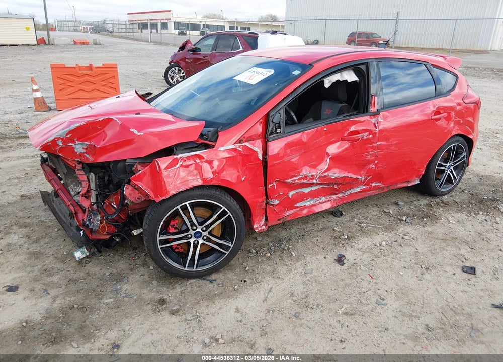 2016 FORD FOCUS VIN: 1FADP3L9XGL207423