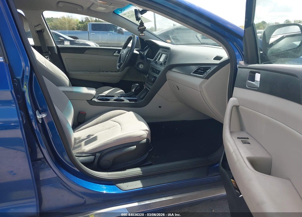 2015 HYUNDAI SONATA SPORT VIN: 5NPE34AF7FH058951