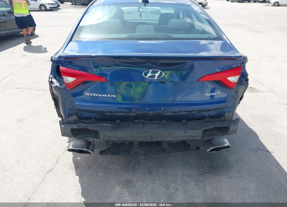 2015 HYUNDAI SONATA SPORT VIN: 5NPE34AF7FH058951
