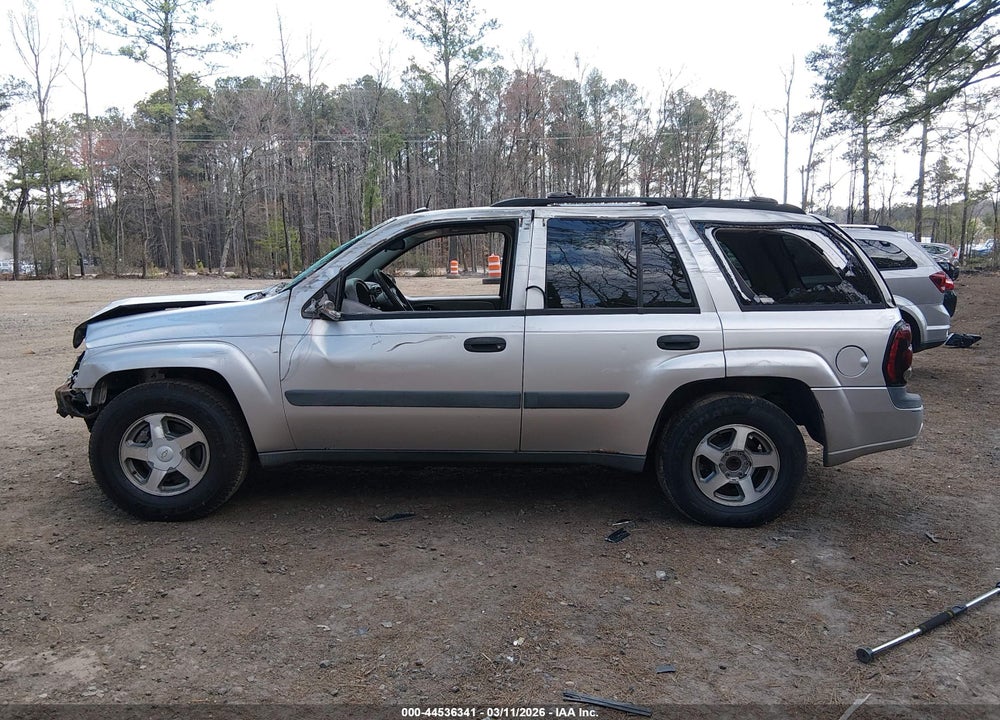 2005 CHEVROLET TRAILBLAZER LS VIN: 1GNDS13S452357179