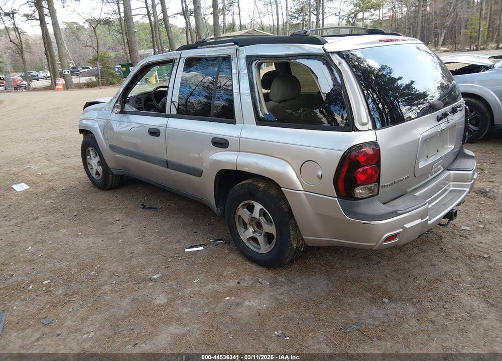 2005 CHEVROLET TRAILBLAZER LS VIN: 1GNDS13S452357179