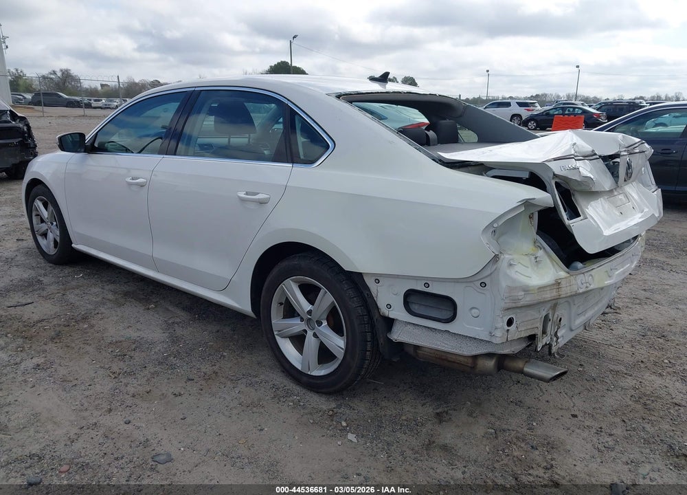 2013 VOLKSWAGEN PASSAT 2.5L SE VIN: 1VWBH7A32DC020125