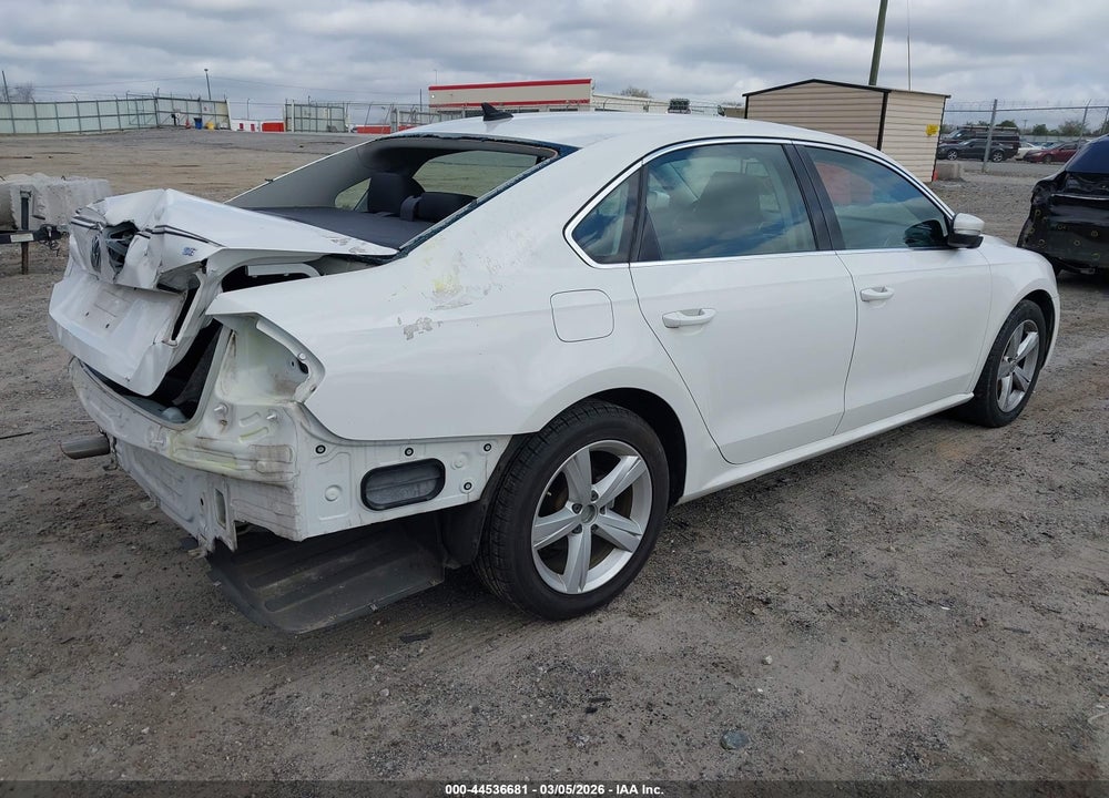2013 VOLKSWAGEN PASSAT 2.5L SE VIN: 1VWBH7A32DC020125