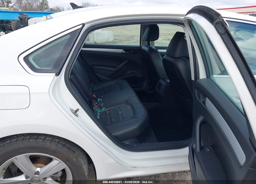 2013 VOLKSWAGEN PASSAT 2.5L SE VIN: 1VWBH7A32DC020125