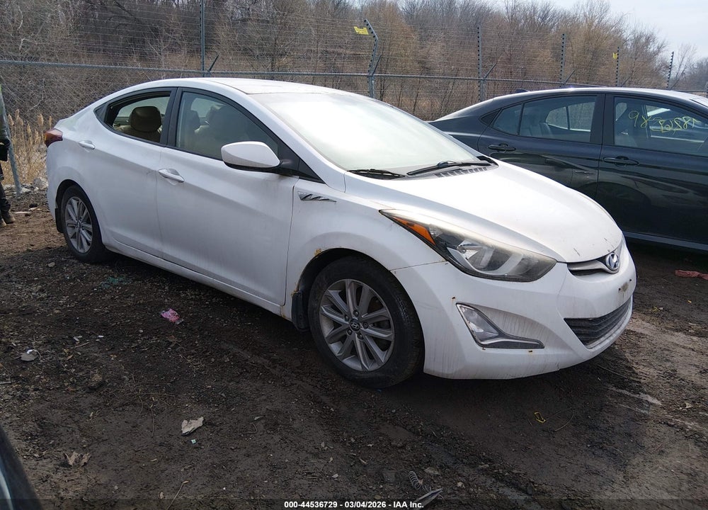2016 HYUNDAI ELANTRA SE VIN: 5NPDH4AE7GH652736