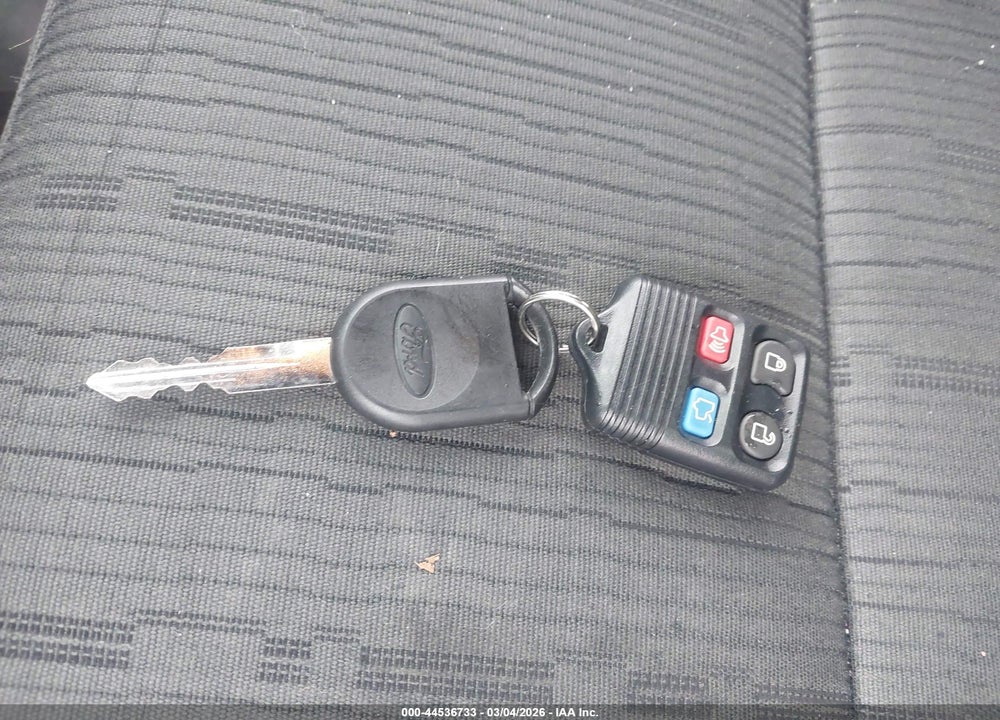 2010 FORD FOCUS SE VIN: 1FAHP3FN5AW119489